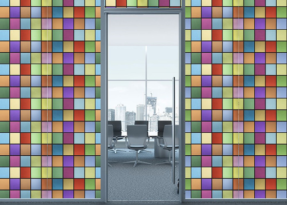 Gekleurd de Vierkantenpatroon van het Sunproof Decoratief Glazen venster Film